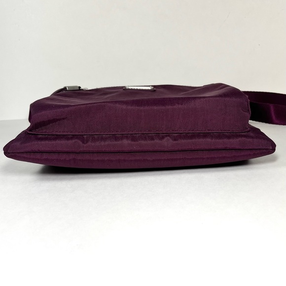 Baggallini Go Bagg Crossbody Bag Mullberry (Purple) Color -NO Wristlet - Picture 6 of 11